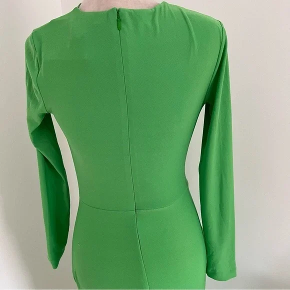 SOLACE London Lorena Midi Dress in Bright Green SOLACE London Lorena Midi Dress in Bright Green
